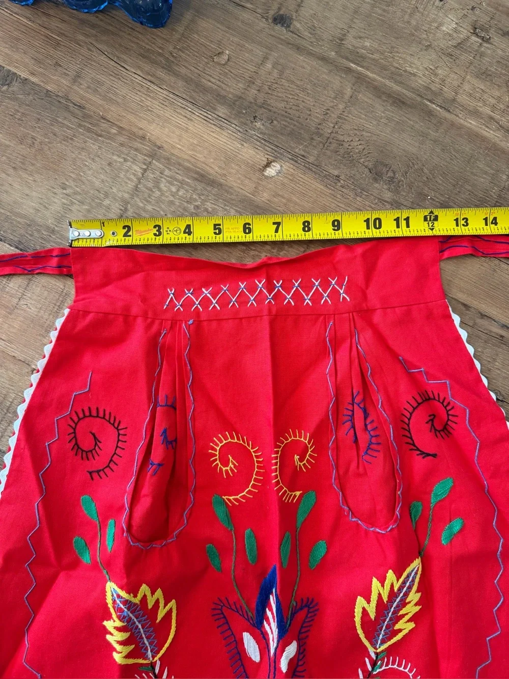 Vintage Folk Art Embroidered Half Apron. Dopamine | Southwestern | Portugese